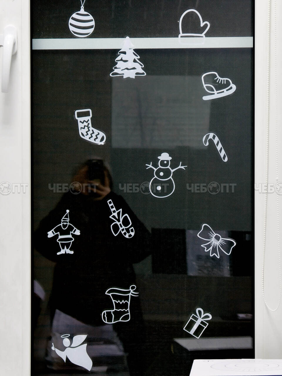 Наклейки новогодние на стекло ЕЛКА / ШАРЫ 54*72 см арт. 300613 $ [150] GOODSEE. ЧЕБОПТ.